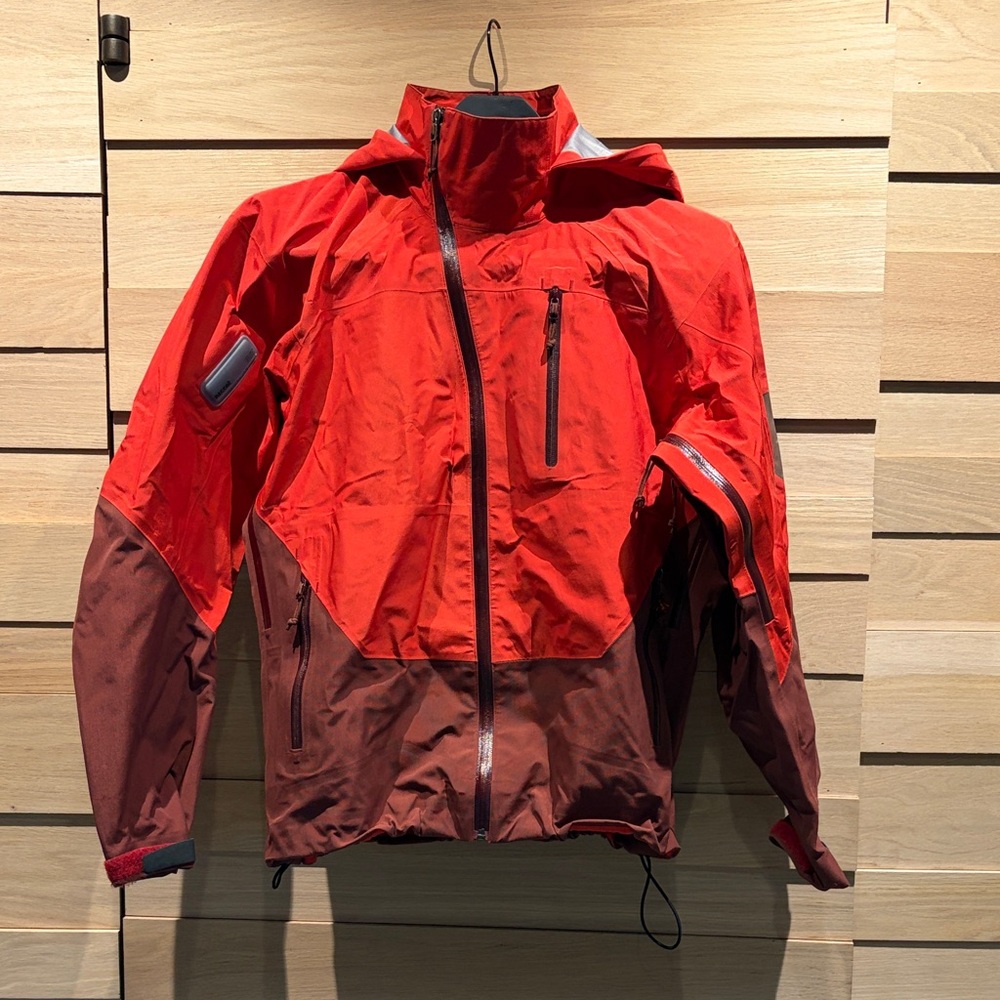 Arc'teryx Men's Red Waterproof Ski Jacket